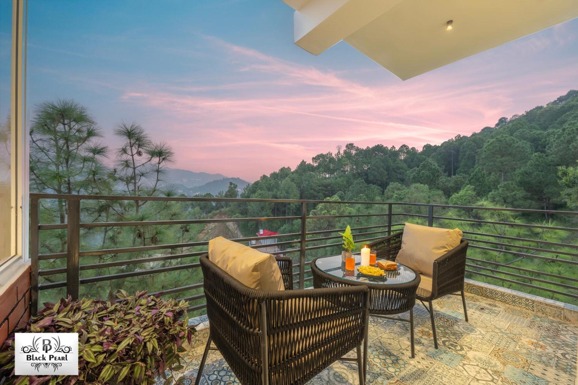 The Blackpearl Hillcrest Kasauli Esterno foto